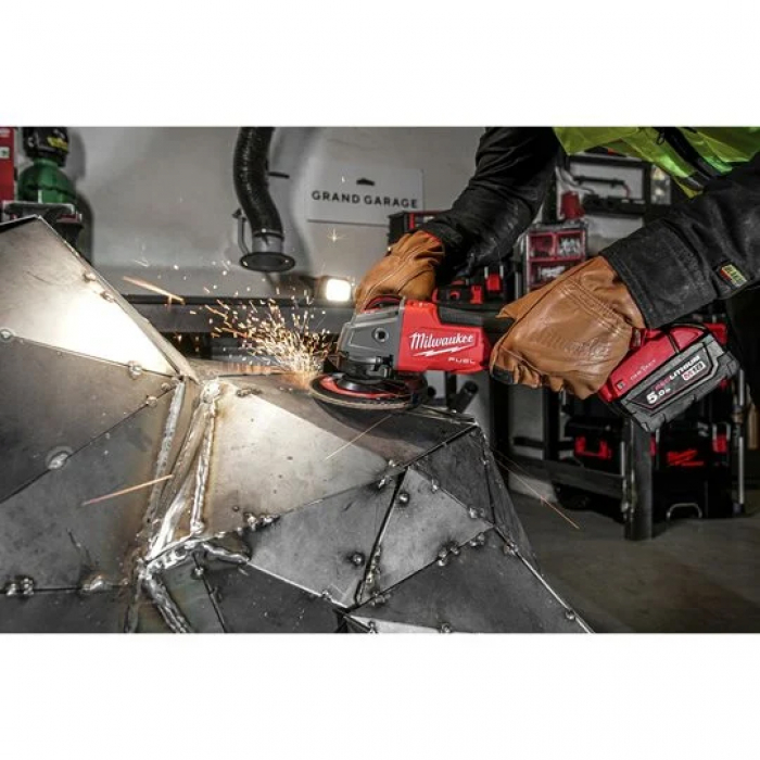 Шлифмашина угловая аккумуляторная MILWAUKEE M18 ONEFSAG125XPDB-0X FUEL 4933478434